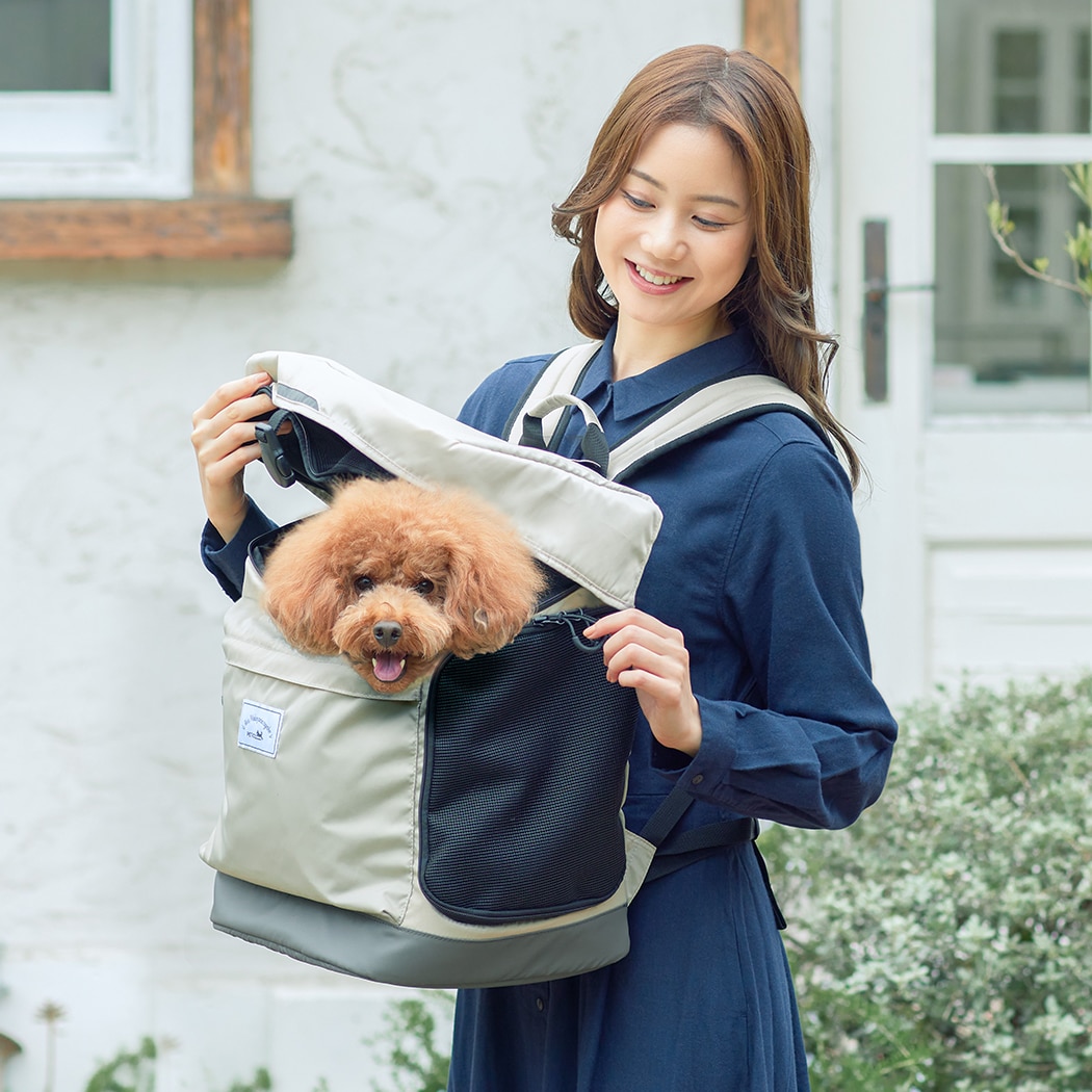 ペットキャリー リュック 耐荷重10㎏ ティーアンドエス PETiCO Hug