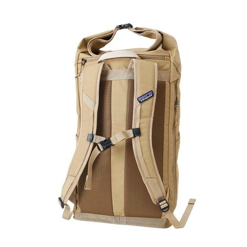 PATAGONIA Fieldsmith Roll Top Pack ブラック_5