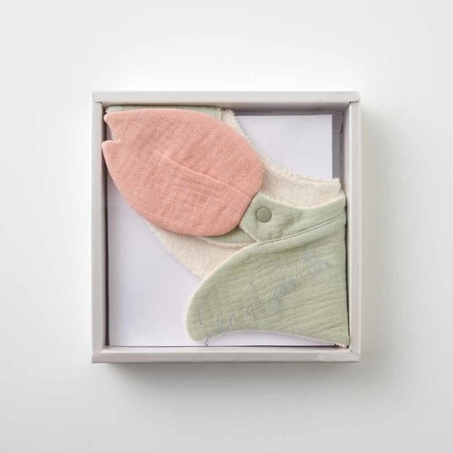 Lien de famille Hug you�X�^�C K04-05902 �`���[���b�v�i�z���C�g�j_3