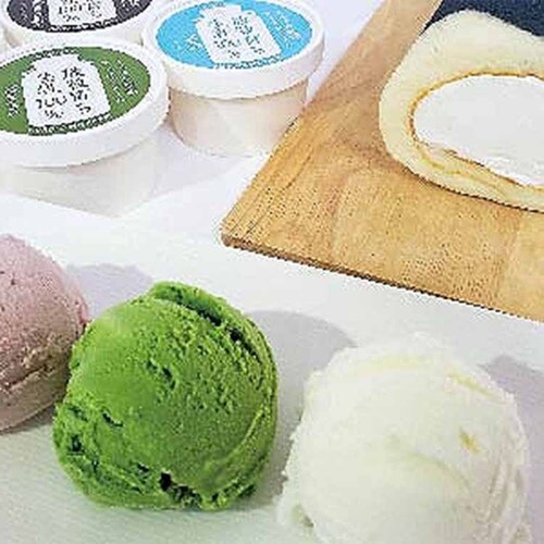 黒沢牧場 牛柄ロールケーキとアイス5個セット×1 【時間指定不可】【代引不可】【同梱不可】_0