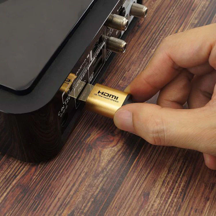 8K/60p4K/120pメタルヘッドUHD対応48G対応テレビPS5XboxV2.1対応ウルトラハイスピードウルトラハイスピードHDMIケーブル5mゴールド/黒ホーリック