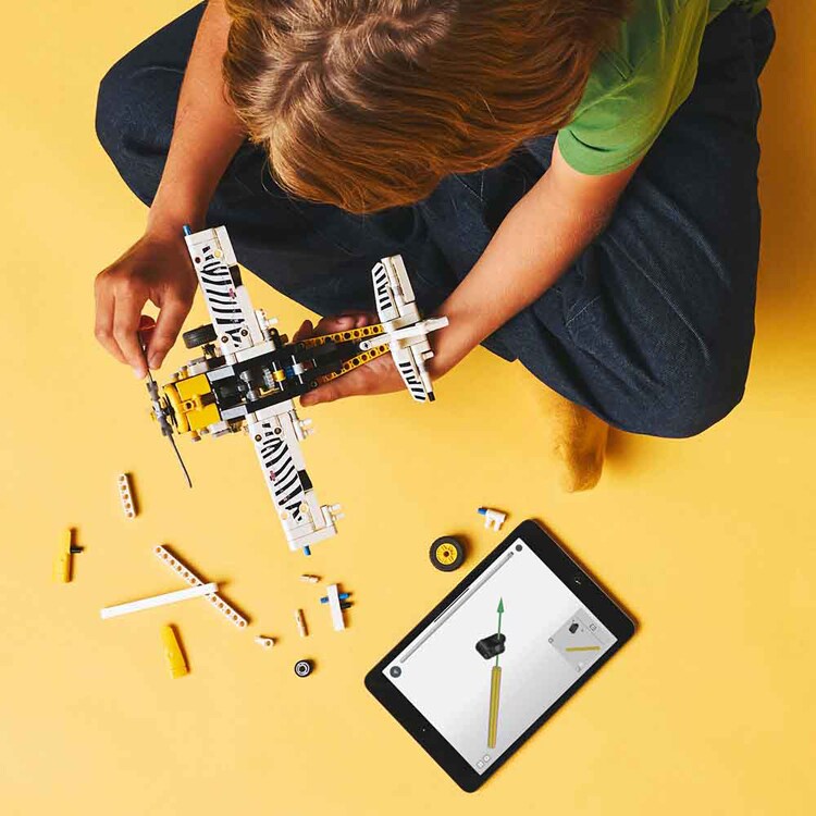 TECHNIC 小型プロペラ機 42198 【プラザセレクト】