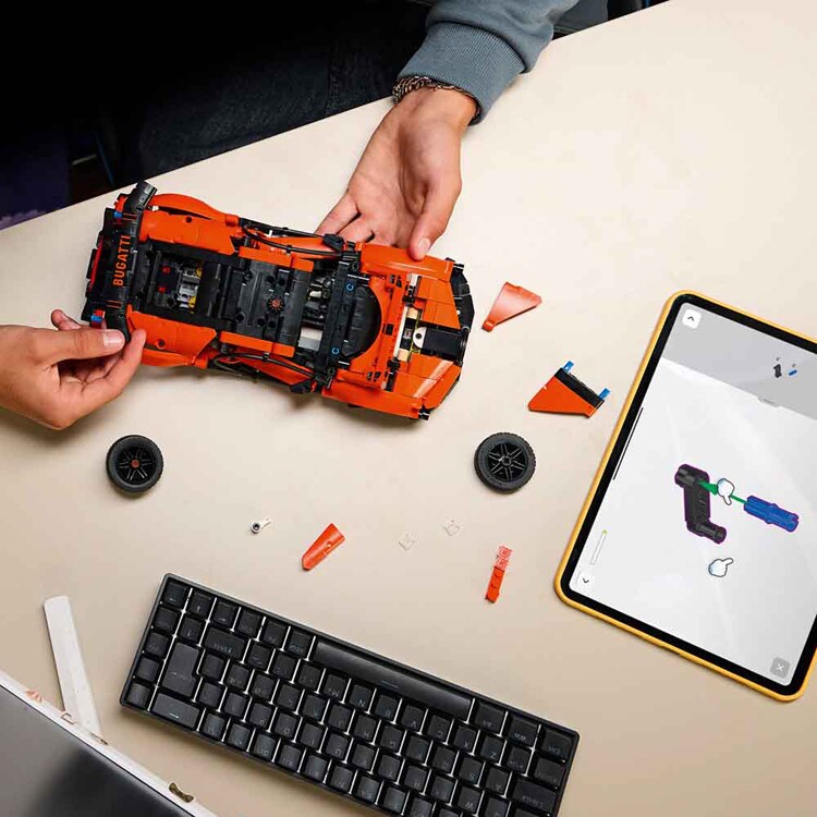 TECHNIC Bugatti Chiron Pur Sport ハイパーカー 42222 【プラザセレクト】