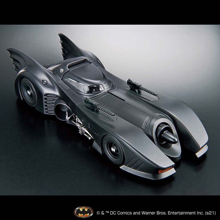 1/35 SCALE バットモービル（バットマンVer.） 621856 【プラザセレクト】