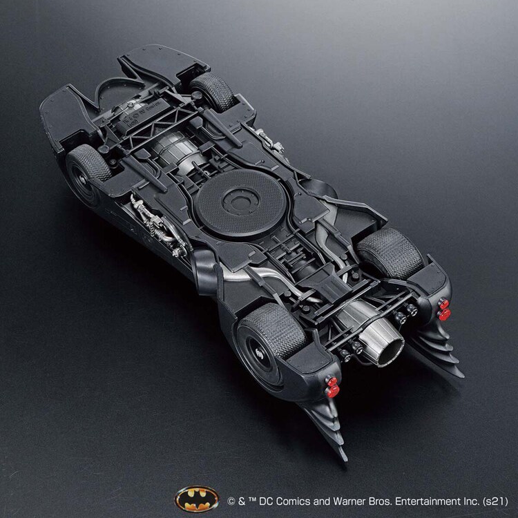 1/35 SCALE バットモービル（バットマンVer.） 621856 【プラザセレクト】