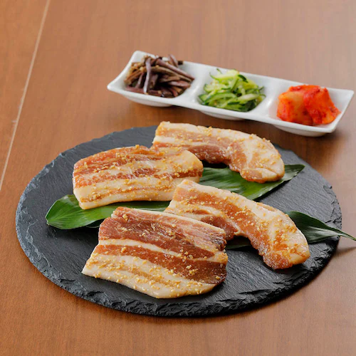 新宿 大貫 焼肉大貫 国産豚カルビ絶品ダレ焼肉130g×4 IPK25 【時間指定不可】【代引不可】【同梱不可】_1