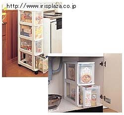 【クリックでお店のこの商品のページへ】キッチンチェスト020・040 ホワイト/クリア シンク下やシンク脇にちょうどいいサイズのチェストです。キッチン周りの小物やレトルト食品、500ml缶等(高さ19cmまで)を収納するのに便利です。※注意※チェスト040にはキャスターがついていますが、チェスト020にはキャスターが付いておりません。