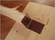 �r�������Q�Œ��������ʔɒ��Ԃ��͂߂ČŒ肵�܂��B