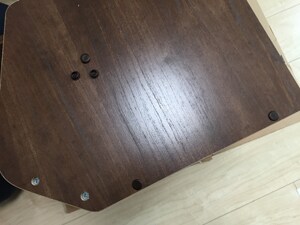 �B�X�^�b�N�{�b�N�X���t���̓V�Ɖ��𐂒��ɑg�ݍ��킹��B