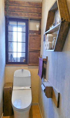DIYでトイレットペーパーも掃除用具も楽チン収納