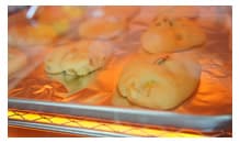 あたためから本格加熱まで!80〜240℃の温度調節が可能。
