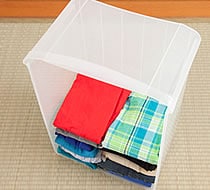 衣装ケースを縦にして詰める