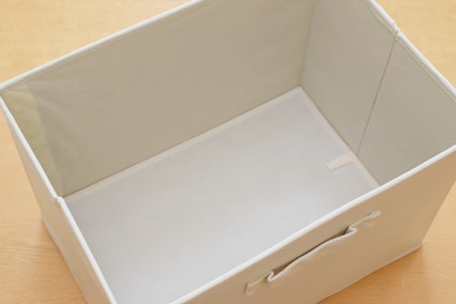 中板を入れるだけで、しっかりしたインナーボックスが完成します。
