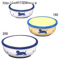 【クリックで詳細表示】陶器製ペット食器 130(犬＆猫柄)・160(犬柄)・200(犬柄) ホワイト・イエロー    ※「200 犬柄 ホワイト」は完売いたしました。猫と犬のイラストが入った、陶器製のかわいいペット用食器です(猫のイラストは130のみに入っています)。明るい配色で、お食事タイムをぐっと楽しくします♪また、「ペット用食器ハンガー SH-130・160」や「ペット食器スタンド PST-90・170・240」と組み合わせて、より便利に使えます。