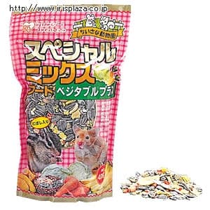 【クリックで詳細表示】スペシャルミックスフードベジタブルプラス(400g)【単品・4個セット・12個セット】  乾燥野菜(キャベツ・にんじん)をプラスしたハムスターとリスのためのフード。健康と栄養バランスに配慮した小動物用フード良質なタンパク質を豊富に含んでいる、にぼし、バナナ、ピーナッツなど13種の材料をバランス良く配合しました。