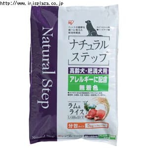 【クリックで詳細表示】ナチュラルステップ ラム＆ライス 高齢犬用 NT-50S 5kg    愛犬の健康を第一に考え、素材の安全性と栄養にこだわったライフステージ別の総合栄養ドライフードです。厳選したラム肉と玄米を使用しています。大豆・乳類・合成着色料・合成保存料を一切使用していません。高齢犬・肥満犬にに必要なビタミン・ミネラルなどを最適なバランスで配合しました。必須脂肪酸(オメガ3.6)を含んだ亜麻仁や、ミネラルたっぷりの海藻を配合しているので、健康な皮膚と毛づやをサポートします。腸内の健康維持のために乳酸菌を配合