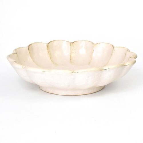 ホワイト 美濃焼 小鉢 通販 日本製 小皿 中鉢 美濃 焼 16cm 取り皿 副菜 取皿 和食器 おしゃれ モダン かわいい 花形 花型 お花 サラダ デザート 電子レンジ対応 食洗機対応 朝食 おや_2