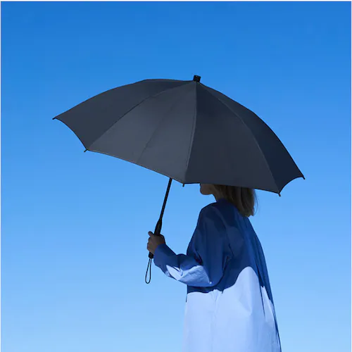 長傘 通販 60cm 傘 雨傘 かさ 男女兼用 ビニール傘 丈夫 オールプラスチック 梅雨 雨 婦人傘 モノトーン ビニール生地 レディース 女性 メンズ おしゃれ オシャレ かわい レイングッズ シ_4