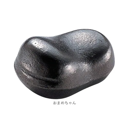 おまめちゃん 南部鉄器 鉄玉 通販 鉄玉子 鉄たまご 鉄分 鉄分補給 炊飯器 おしゃれ かわいい 池永鉄工 白湯 お手入れ簡単 鉄分不足 料理 漬物 ぬか漬け ツヤ出し ぬか 色出し 黒豆 鍋 やかん_10