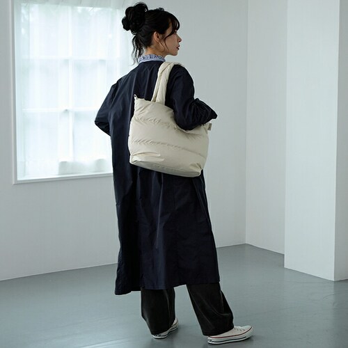 ROOTOTE ���[�g�[�g �g�[�g�o�b�O 3682 �ʔ� ���|���o�b�O �傫�� A4 �ʋ� �ʊw ��e�� �y�� �y�� �t�@�X�i�[�t�� MEDIUM FEATHER ROO �t�F�U�[���[ �ӂ�ӂ� �_�u_4