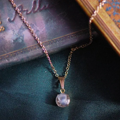 ネックレス ペンダント ジュエリー 通販 首飾り アクセサリー チェーン 短め 長め アジャスター 装飾 装飾品 ガラスビーズ Kaninchen 凛々しさ ハスキー デザイン 大人 かわいい おしゃ_1