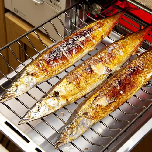 【出荷中】北海道産 生サンマ 2kg (12尾-15尾入り/クール冷蔵便) 新鮮 生 さんま サンマ 秋刀魚 ギフト 贈り物 自宅用 家庭用 北海道 お取り寄せ_11
