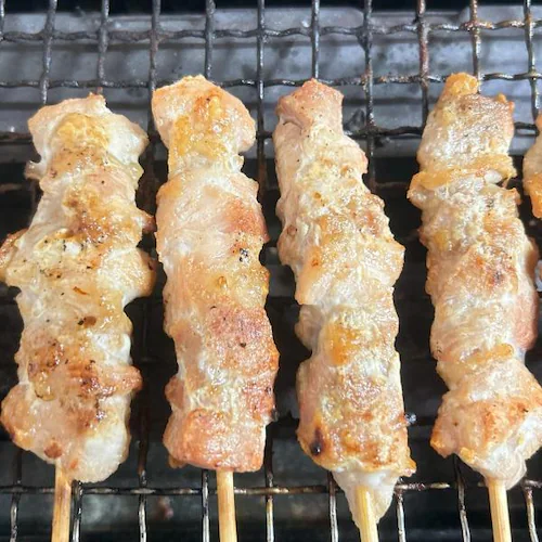 鶏肉 鶏もも串 1箱 1.5kg×1箱 (1箱50本入り/スチーム/冷凍便) 焼き鳥 バーベキュー BBQ グルメ お取り寄せ_1