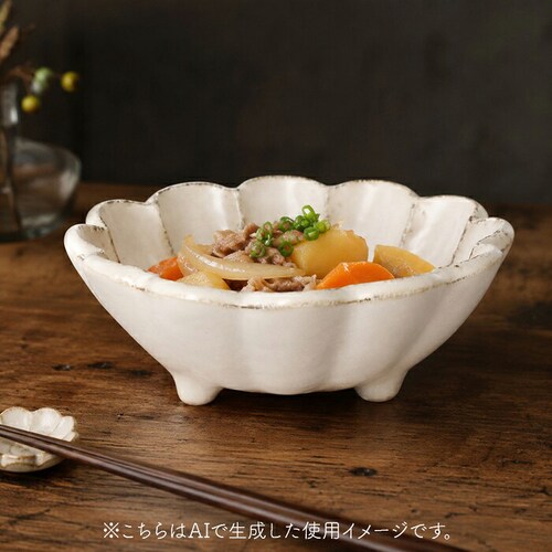 ホワイト 美濃焼 小鉢 通販 日本製 小皿 中鉢 美濃 焼 16cm 取り皿 副菜 取皿 和食器 おしゃれ モダン かわいい 花形 花型 お花 サラダ デザート 電子レンジ対応 食洗機対応 朝食 おや_1