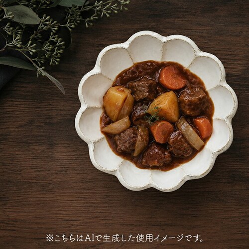 ホワイト 美濃焼 小鉢 通販 日本製 小皿 中鉢 美濃 焼 16cm 取り皿 副菜 取皿 和食器 おしゃれ モダン かわいい 花形 花型 お花 サラダ デザート 電子レンジ対応 食洗機対応 朝食 おや_3
