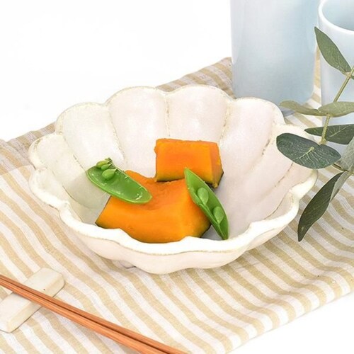 ホワイト 美濃焼 小鉢 通販 日本製 小皿 中鉢 美濃 焼 16cm 取り皿 副菜 取皿 和食器 おしゃれ モダン かわいい 花形 花型 お花 サラダ デザート 電子レンジ対応 食洗機対応 朝食 おや_4