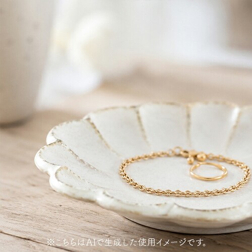 ホワイト 美濃焼 皿 通販 日本製 お皿 プレート 美濃 焼 14cm 小皿 取り皿 銘々皿 和食器 おしゃれ モダン かわいい 花形 花型 お花 電子レンジ対応 食洗機対応 ケーキ デザート 朝食 _4