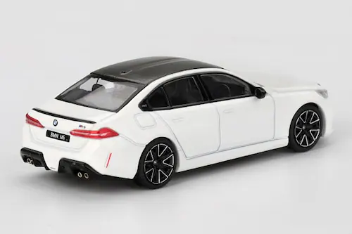 【送料込み価格】MINI GT 1/64 BMW M5 アルピンホワイト(左ハンドル)_1