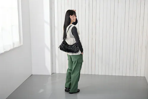 BLACK ルートート ショルダーバッグ ROOTOTE 3635 通販 ショルダーバック 斜めがけバッグ 三日月型ショルダーバッグ 肩掛けバッグ 軽量 軽い おしゃれ 上品 きれいめ シンプル 大人_2
