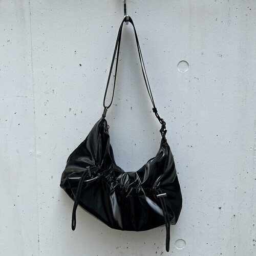 BLACK ルートート ショルダーバッグ ROOTOTE 3635 通販 ショルダーバック 斜めがけバッグ 三日月型ショルダーバッグ 肩掛けバッグ 軽量 軽い おしゃれ 上品 きれいめ シンプル 大人_6