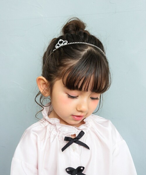 シルバー Rora カチューシャ 通販 ヘアアクセサリー 髪飾り ヘッドドレス 子供 女の子 可愛い おしゃれ シルバー キラキラ 王冠 ラインストーン 発表会 入園式 卒園式 入学式 子ども用アクセ_2