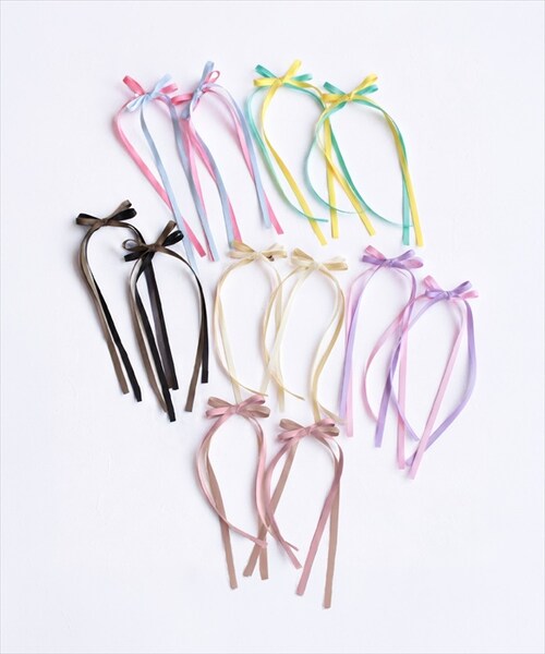 アイボリーxベージュ Rora ヘアクリップ 通販 ローラ ひらり ロングリボン ヘア クリップ ヘアピン 髪飾り 髪留め キッズ 女の子 子供 子ども こども おしゃれ かわいい 可愛い 結婚式 ピ_1
