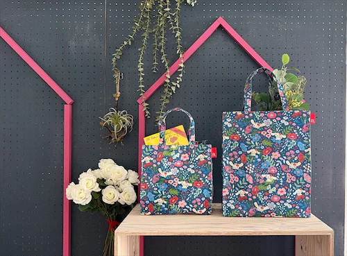 Cinnamoroll ROOTOTE �T�����I ���[�g�[�g 8471 �ʔ� ���~�l�[�g �g�[�g�o�b�O ���b�X���o�b�O �T�u�o�b�O A4 �ʋ� �ʊw ���� �J�̓� �c�^ �c�� ���� ��l ���̎q A-_1