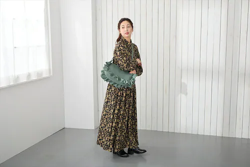 CHOCO レディース ショルダー 通販 レディースバッグ ショルダーバッグ ショルダーバック 大人 女子 バッグ フリル 肩掛け お出かけバッグ 半月形 ポケット多め 軽量 軽い きれいめ フリルバ_1