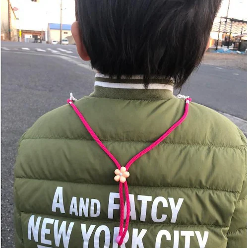 マスク用ネックストラップ ピンク 花イラスト アジャスター付き 可愛い おしゃれ 子供 キッズマスクチェーン マスク仮置 マスクバンド 落下防止ネックレス_2