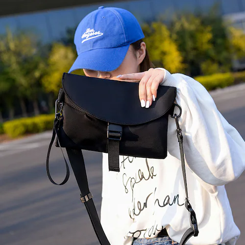 ぺたんこショルダーバッグ ブラック_3