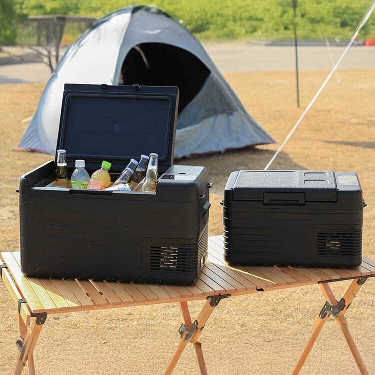 美品！車載冷蔵庫 VS-CB009 12V-24V ブラックです。 美品！車載冷蔵庫 VS-CB009 12V-24V ブラックです。 ポータブル