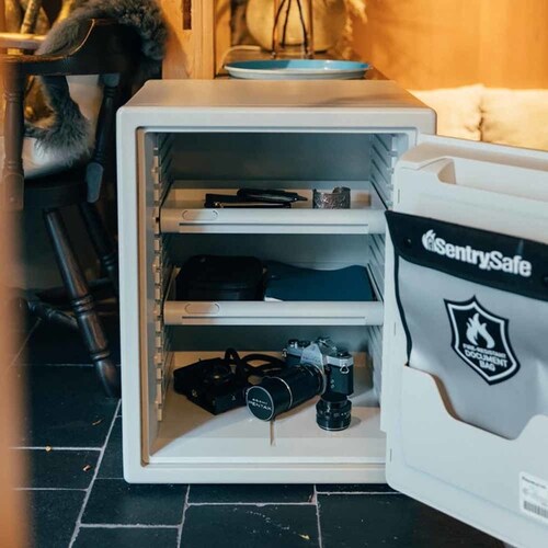 マスターロックセントリー日本株式会社 テンキー式1時間耐火金庫 ダブグレー JF205EV 【時間指定不可】【代引不可】【同梱不可】【プラザセレクト】_7