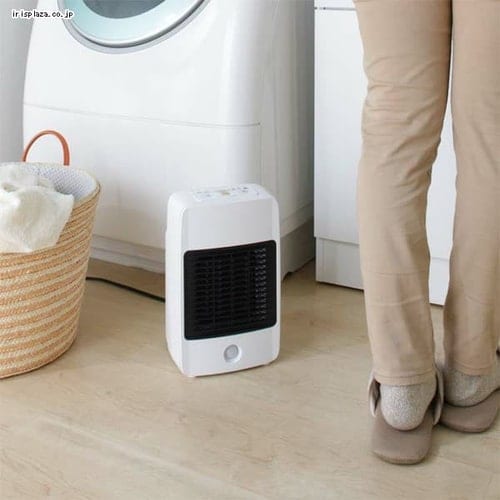 セラミックヒーター 人感センサー JCH-M082T 風量2段階 ホワイト