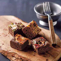 【8%OFFクーポン】【ホシフルーツ】 ナッツとドライフルーツの贅沢ブラウニー 12個 HFNB-12