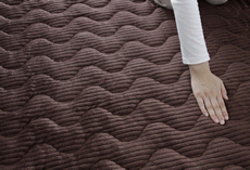 しっとりなめらかな肌さわり