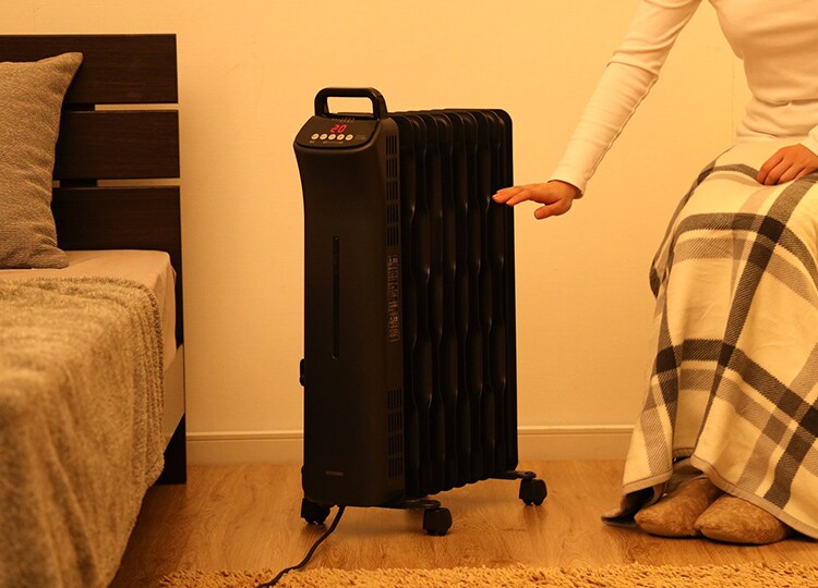 ウェーブ型オイルヒーター マイコン式 24h入切タイマー付 ブラック KIWHD-1210M-B20