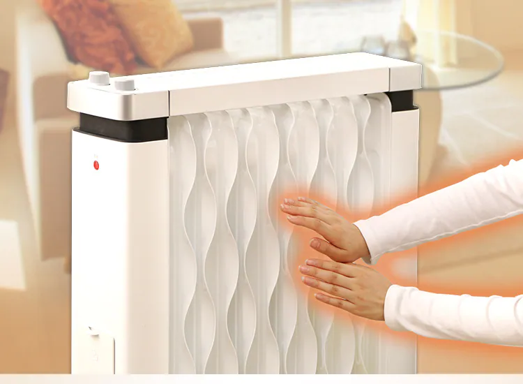 【訳あり】ウェーブ型オイルヒーター メカ式 タオルハンガー付 ホワイト IWHH-1212D-W21