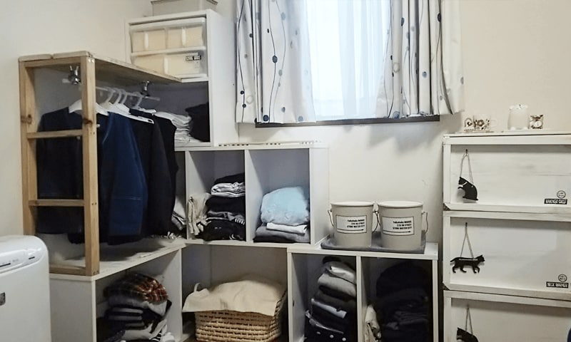子供が簡単に収納できる洋服収納