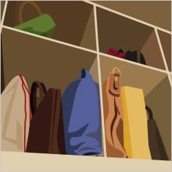 カラーボックスのように、ひとコマずつ区切られていると、バッグが倒れにくくて収納しやすい
