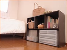 カラーボックス × 収納アイテム でゾーン分け収納